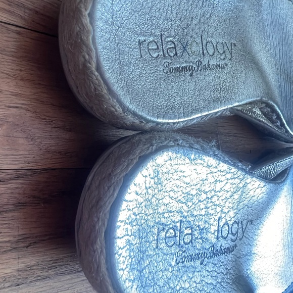 Womens Tommy Bahamas boat floating sandals flip flops white and gold sz 7 - Picture 9 of 9